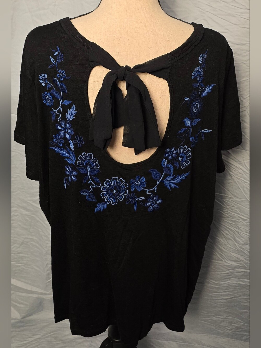 Lane Bryant Black Short Sleeve Top with Blue Floral Embroidery and Back Tie